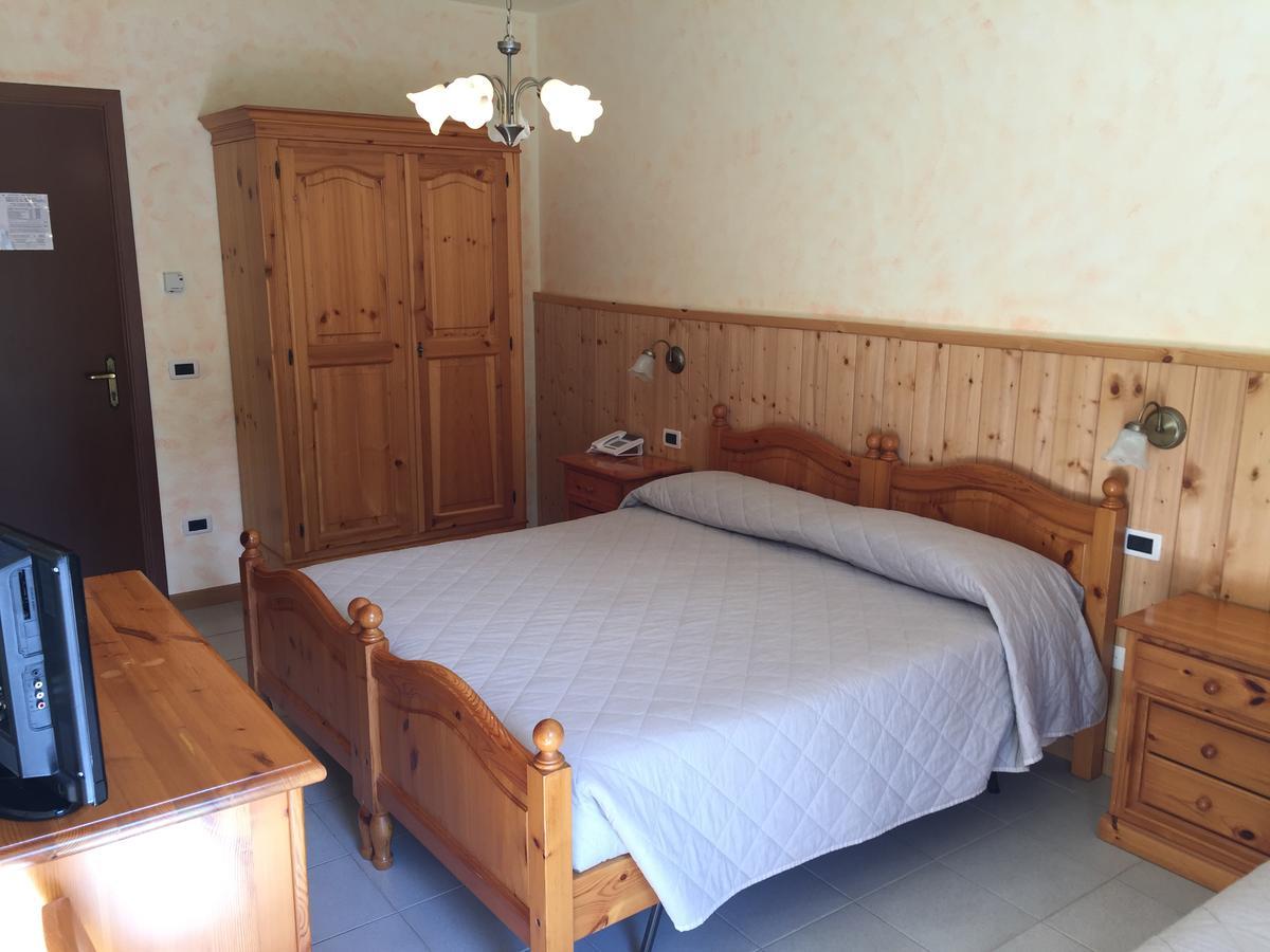 Al Garibaldino Hotel Posina Eksteriør billede