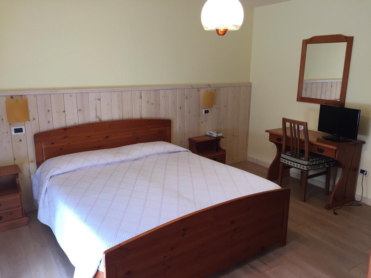 Al Garibaldino Hotel Posina Eksteriør billede
